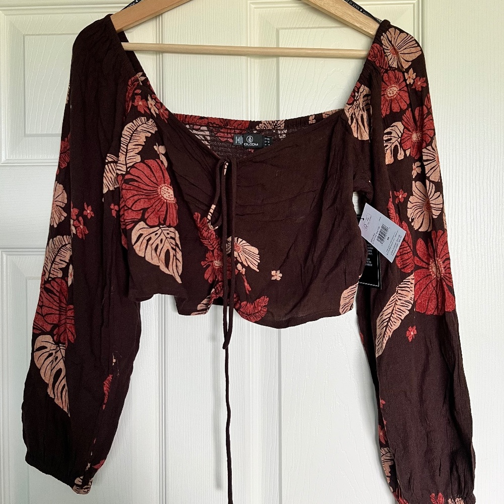 Volcom "Over The Sea" Top, Size M (US 8)